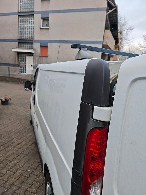 Gebraucht Renault Trafic 90 PS (66 kW) 2013 Weiß Van / Kleinbus