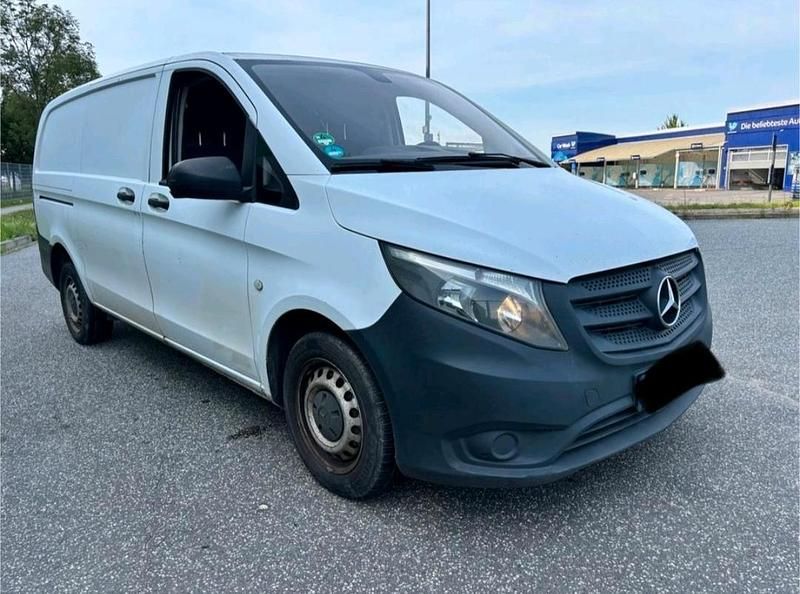 Gebraucht Mercedes Vito 90 PS (66 kW) 2015 Van