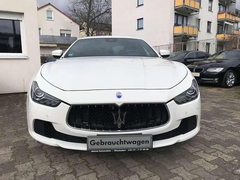 Gebraucht Maserati Ghibli 275 PS (202 kW) 2017 Weiß Coupé