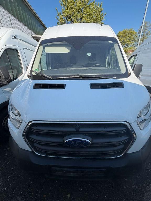 Second-hand Ford Transit 131 CP (96 kW) 2024 Alb Monovolum