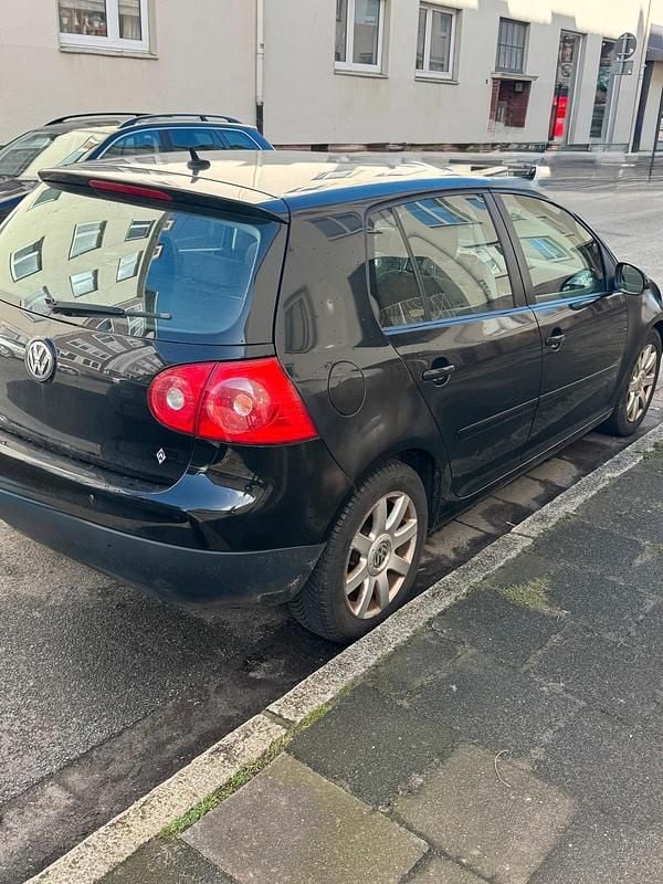 Gebraucht VW Golf V 105 PS (77 kW) 2006 Schwarz Kleinwagen