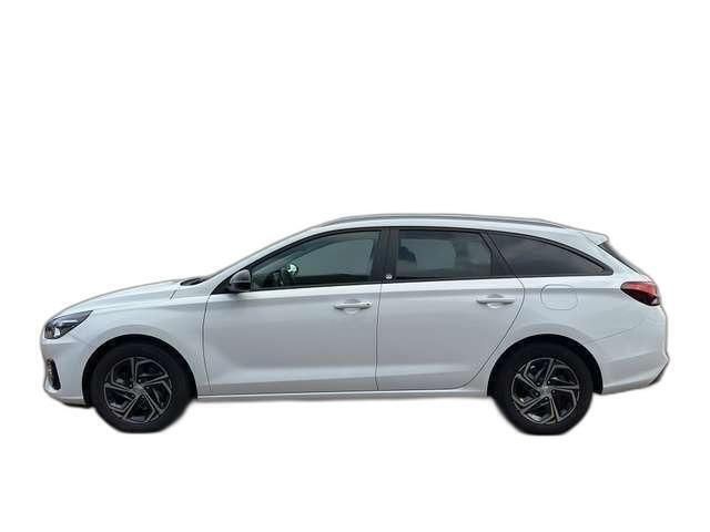 Weiß Gebraucht 2021 Hyundai i30 Edition 30+ | 18.800 € (Fairer Preis) - Bild 1/1