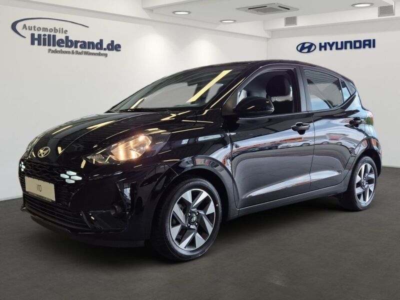 Phantom black / mic Neu 2025 Hyundai i10 Trend Kleinwagen | 18.990 € (Fairer Preis) - Bild 1/4