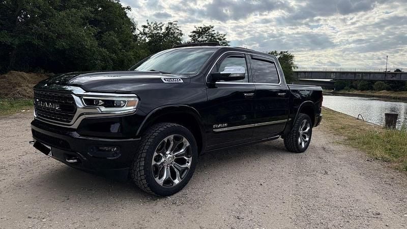 Schwarz Gebraucht 2021 Dodge Ram Limited Abholung | 62.900 € (Guter Preis) - Bild 1/4