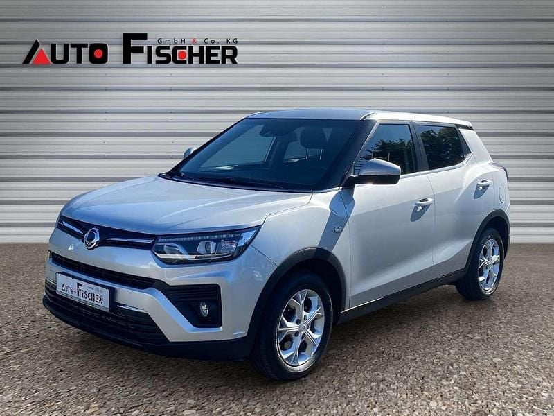 Silent silver Gebraucht 2021 Ssangyong Tivoli SUV | 11.490 € (Superpreis) - Bild 1/4