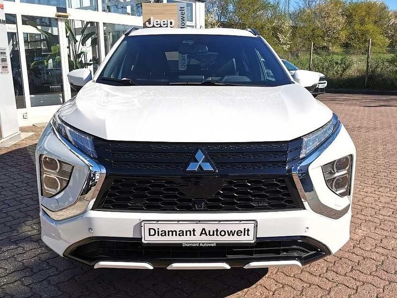 Second-hand Mitsubishi Eclipse Cross Plus 188 CP (138 kW) 2022 Alb SUV