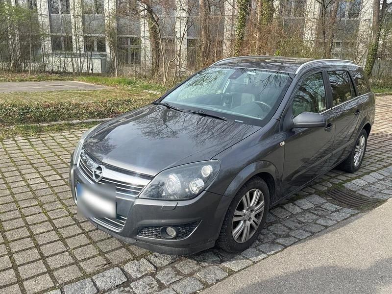 Gebraucht Opel Astra 110 PS (80 kW) 2009 Grau Kombi