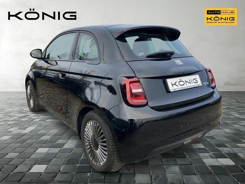 Gebraucht Fiat 500e 86 kW (118 PS) 2023 Schwarz Kleinwagen
