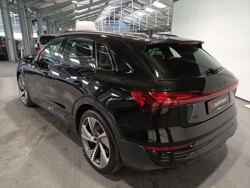 Gebraucht Audi e-tron Comfort 183 kW (250 PS) 2024 Andere SUV