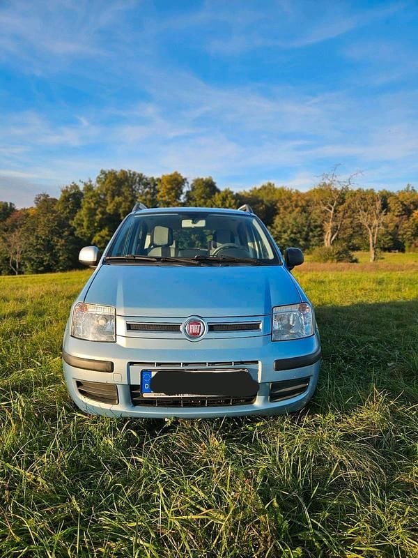 Blau Gebraucht 2010 Fiat Panda Kleinwagen | 1.699 € (Guter Preis) - Bild 1/4
