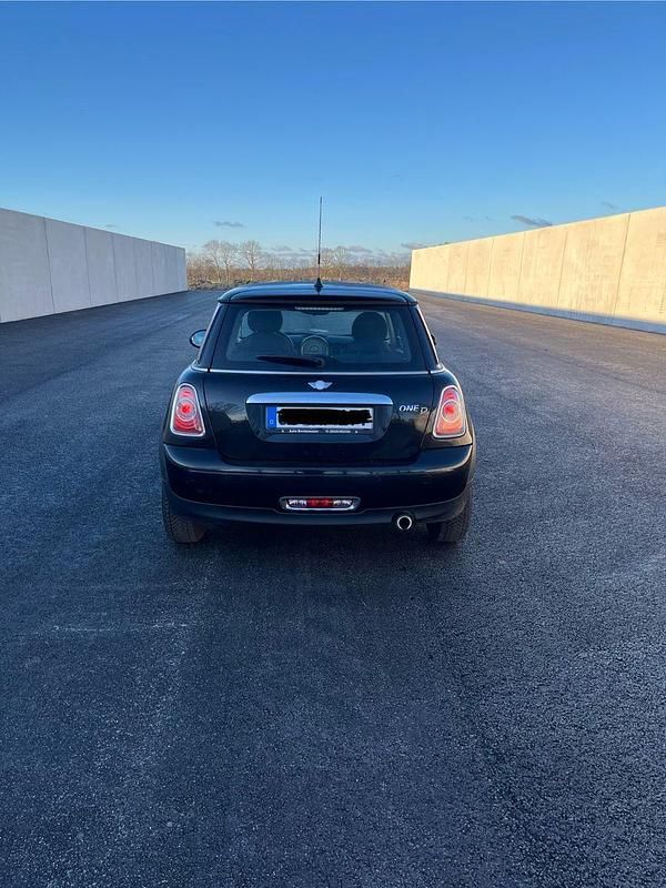 Gebraucht Mini One D 90 PS (66 kW) 2011 Schwarz Kleinwagen