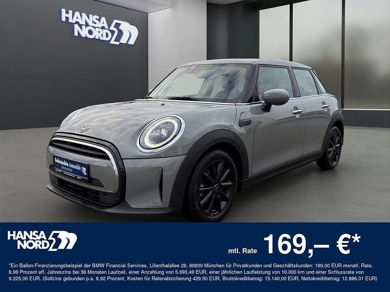 Gebraucht Mini Cooper Essential 136 PS (100 kW) 2022 Grau / moonwalk grey (metallic) Kleinwagen