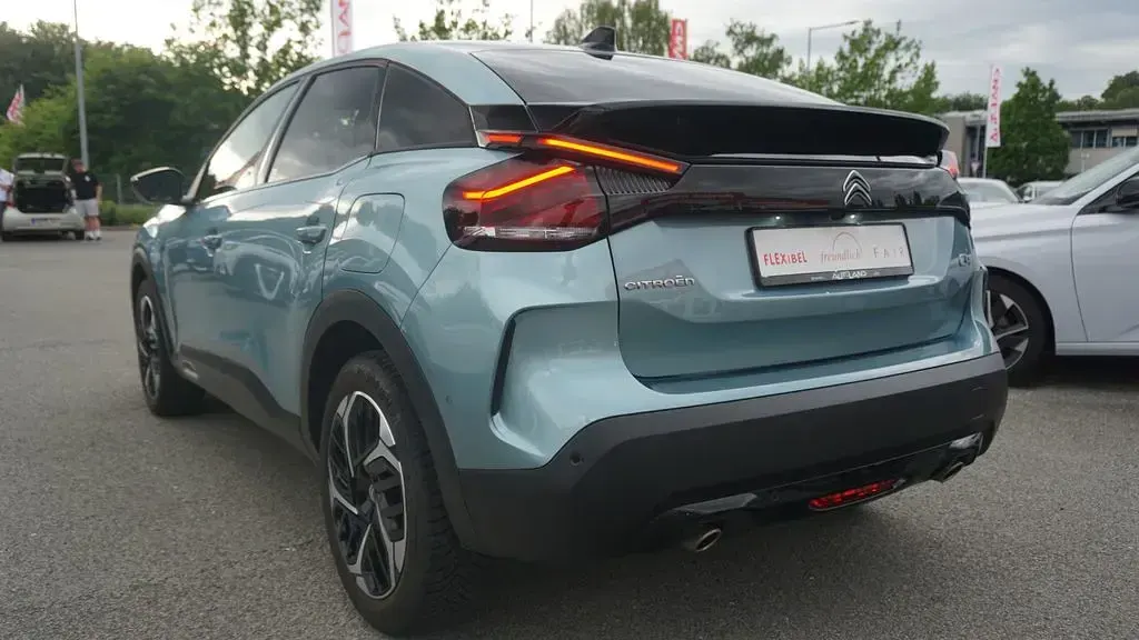 Gebraucht Citroën C4 131 PS (96 kW) 2024 Blau SUV