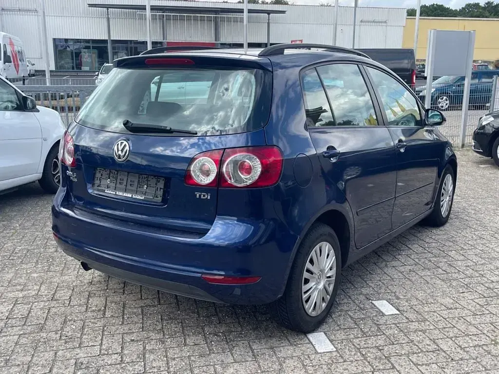 Gebraucht VW Golf Plus Cross Trendline 105 PS (77 kW) 2010 Blau Limousine