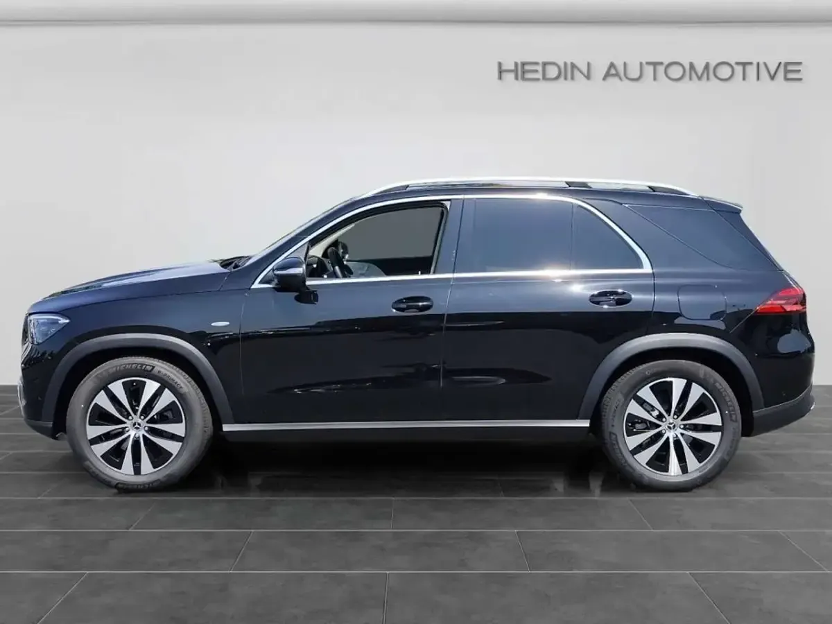 Gebraucht Mercedes GLE350 197 PS (144 kW) 2025 Schwarz SUV