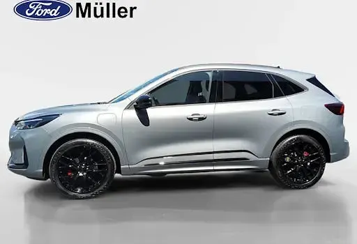Neu Ford Kuga 243 PS (178 kW) 2026 Silber SUV