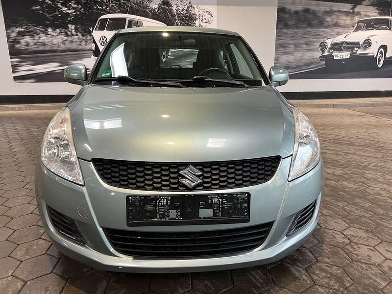 Gebraucht Suzuki Swift Club 94 PS (69 kW) 2011 Grün Kleinwagen