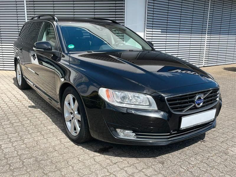Schwarz Gebraucht 2016 Volvo V70 Linje Svart Kombi | 15.000 € (Etwas zu teuer) - Bild 1/4