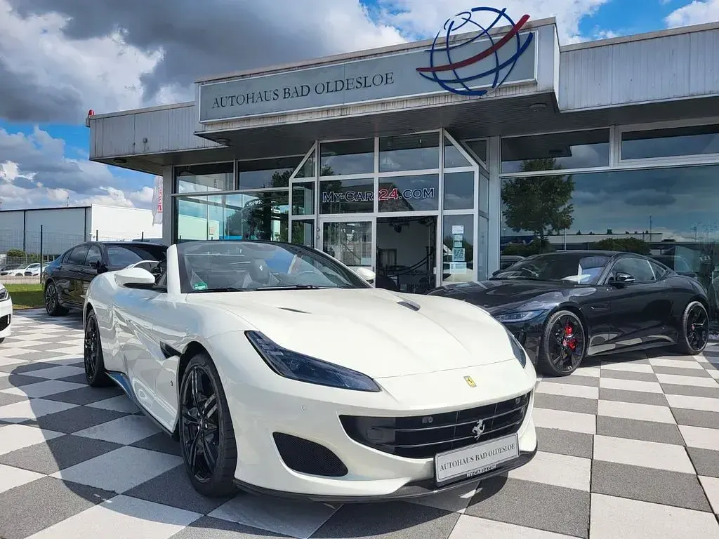 Gebraucht Ferrari Portofino 600 PS (441 kW) 2020 Weiss Cabrio