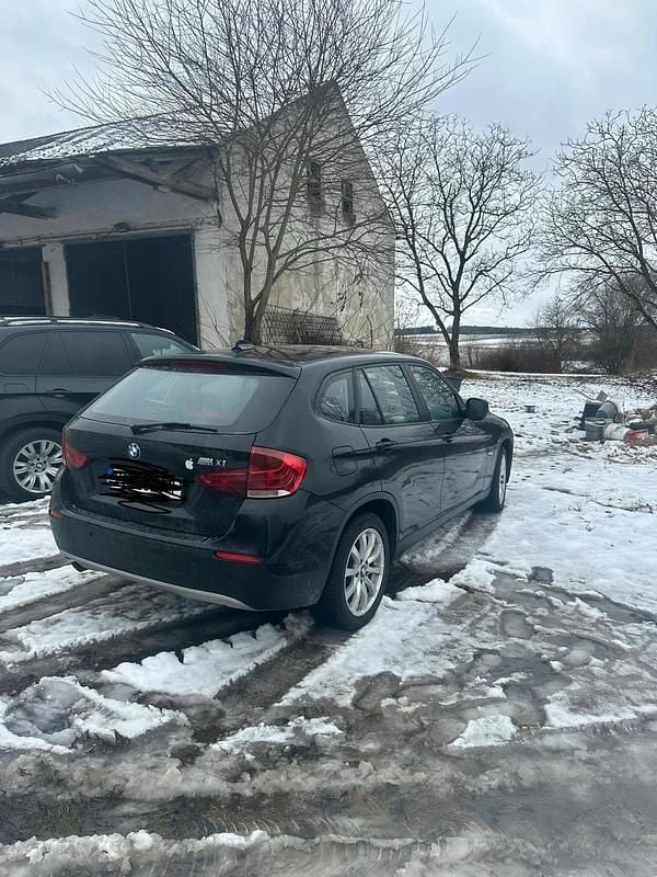 Gebraucht BMW X1 143 PS (105 kW) 2011 Schwarz SUV