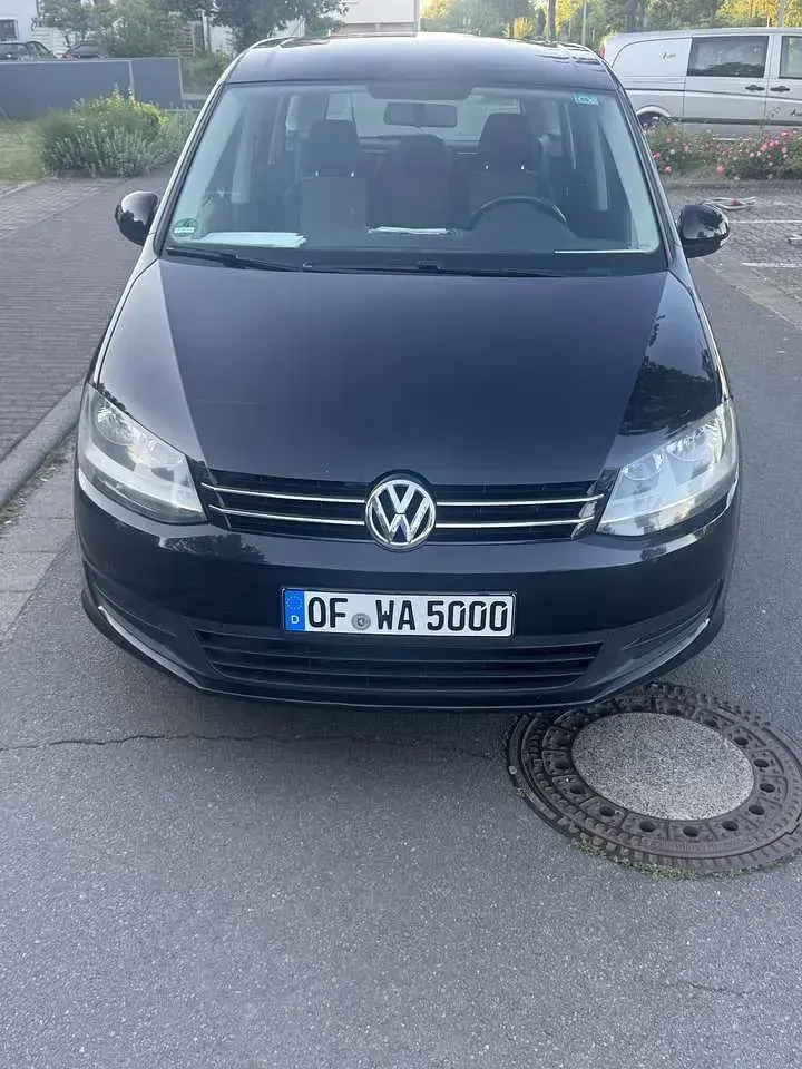 Gebraucht VW Sharan Trendline 140 PS (102 kW) 2012 Schwarz Van / Kleinbus