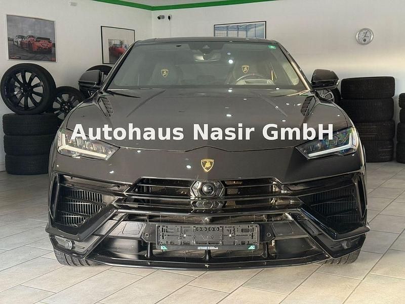 Second-hand Lamborghini Urus 666 CP (489 kW) 2023 Negru SUV