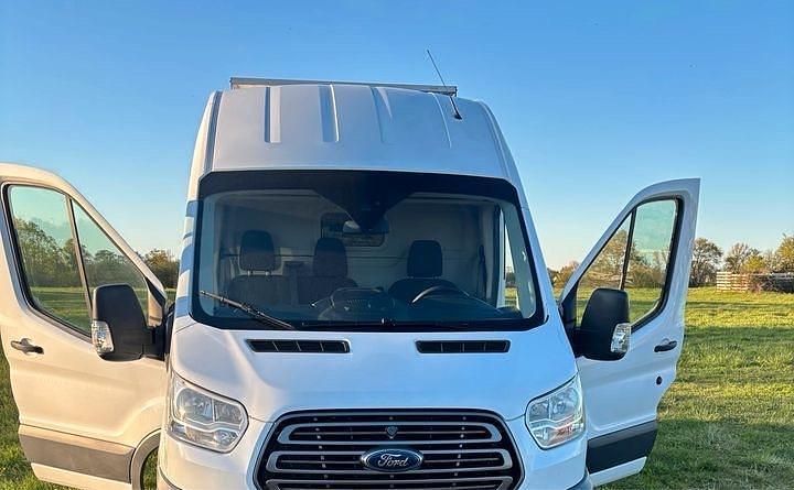 Second-hand Ford Transit 130 CP (95 kW) 2016 Alb Monovolum