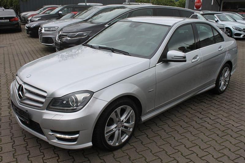Silber Gebraucht 2013 Mercedes C220 Avantgarde Limousine | 9.400 € (Guter Preis) - Bild 1/4