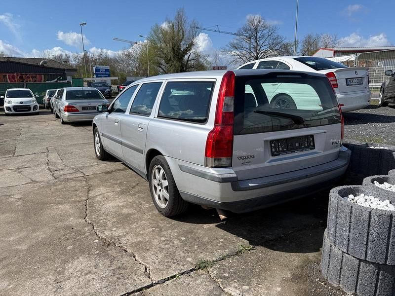 Gebraucht Volvo V70 163 PS (119 kW) 2004 Silber Kombi