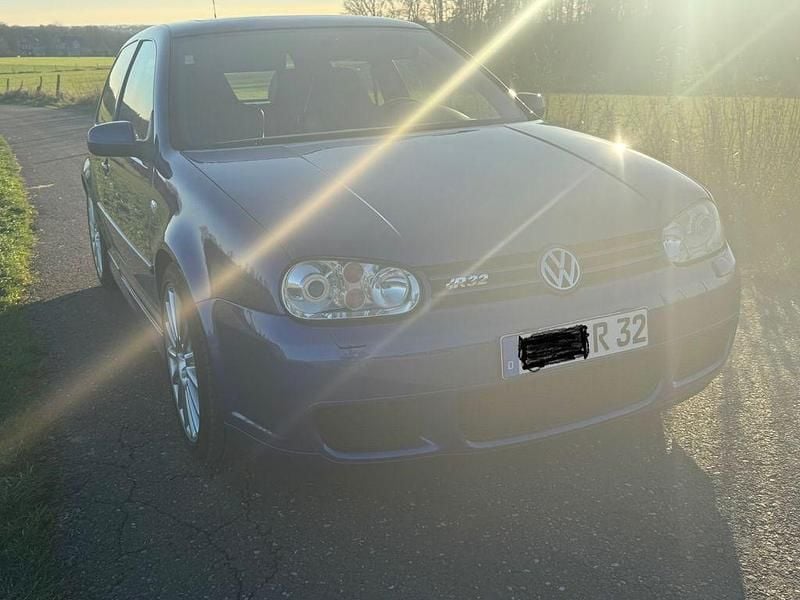 Gebraucht VW Golf IV R 241 PS (177 kW) 2003 Blau Limousine
