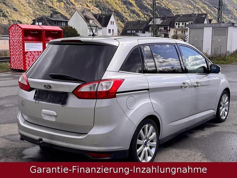 Gebraucht Ford Grand C-Max Titanium 163 PS (119 kW) 2013 Silber Van / Kleinbus