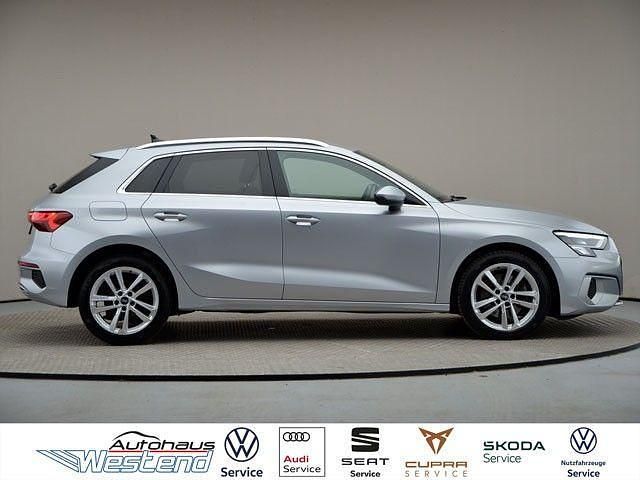 Gebraucht Audi A3 Advanced Plus 150 PS (110 kW) 2021 Florettsilber Limousine