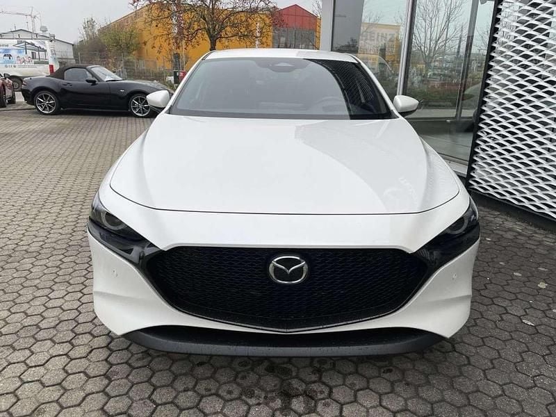 Gebraucht Mazda 3 Exclusive-Line 140 PS (102 kW) 2024 Snowflake white pearl Limousine