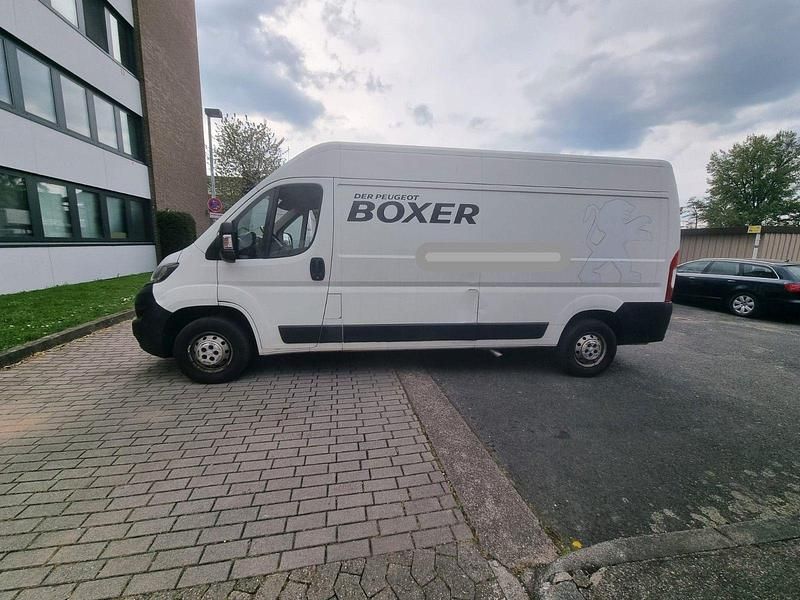 Gebraucht Peugeot Boxer Premium 131 PS (96 kW) 2018 Weiß Van