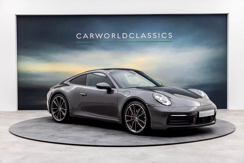Grau Gebraucht 2019 Porsche 911 Carrera 4S Coupé | 127.992 € (Teuer) - Bild 1/4