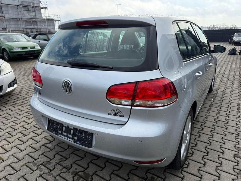 Gebraucht VW Golf VII 105 PS (77 kW) 2012 Silber Limousine