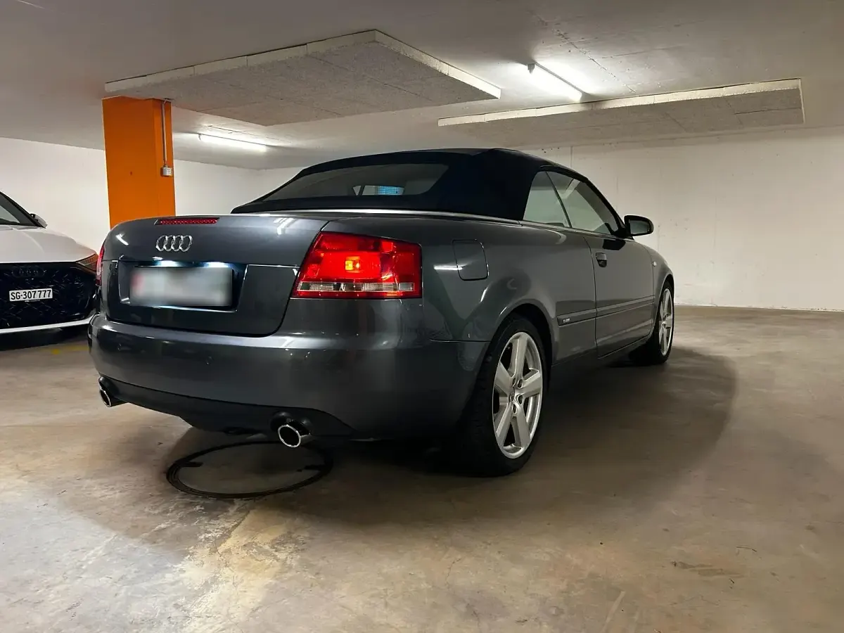 Gebraucht Audi A4 Cabriolet S-Line 163 PS (119 kW) 2006 Grau Cabrio