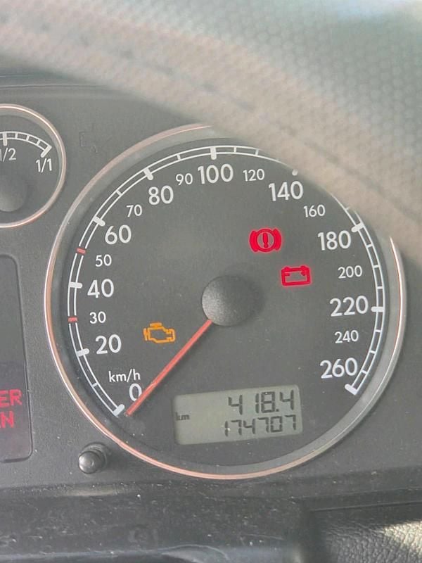 Usata VW Passat 131 CV (96 kW) 2003 Argento Station wagon