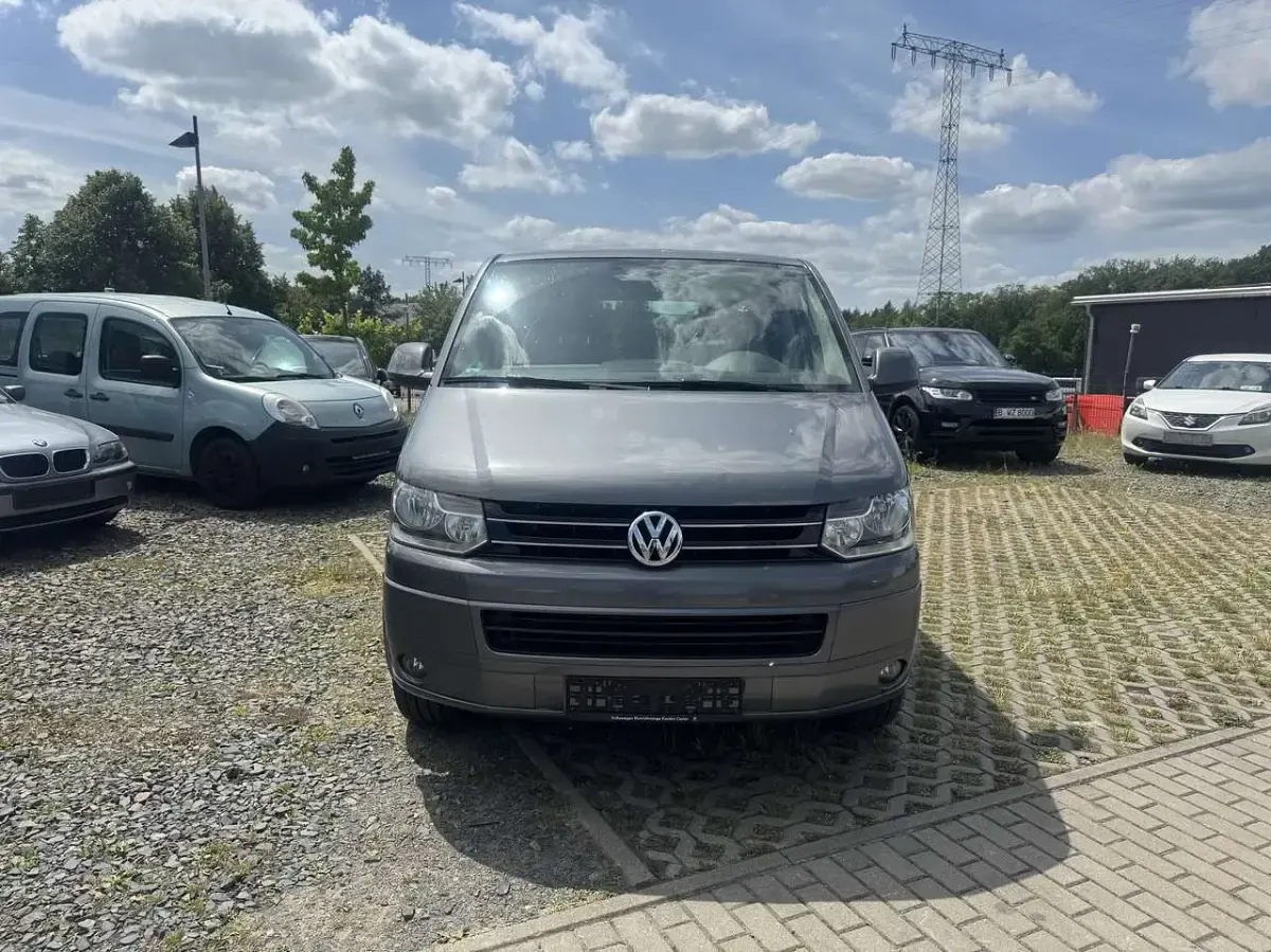 Gebraucht VW Multivan Comfortline 179 PS (131 kW) 2014 Natural grey metallic Van / Kleinbus