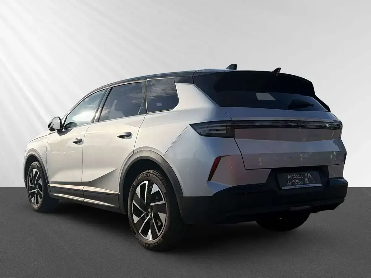 Gebraucht Opel Grandland X 136 PS (100 kW) 2025 Grau/typ aussenverkleidung met SUV