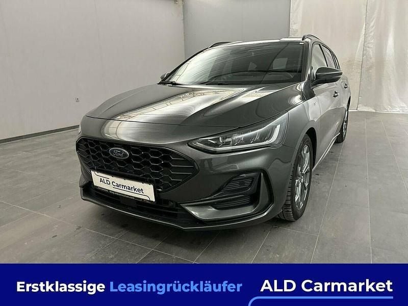 Grau Gebraucht 2024 Ford Focus ST-Line Limousine | 22.980 € (Guter Preis) - Bild 1/4