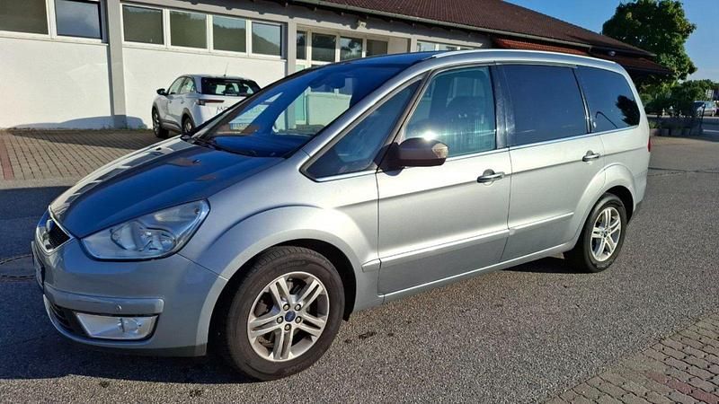 Grau Gebraucht 2010 Ford Galaxy Van / Kleinbus | 3.499 € (Guter Preis) - Bild 1/4