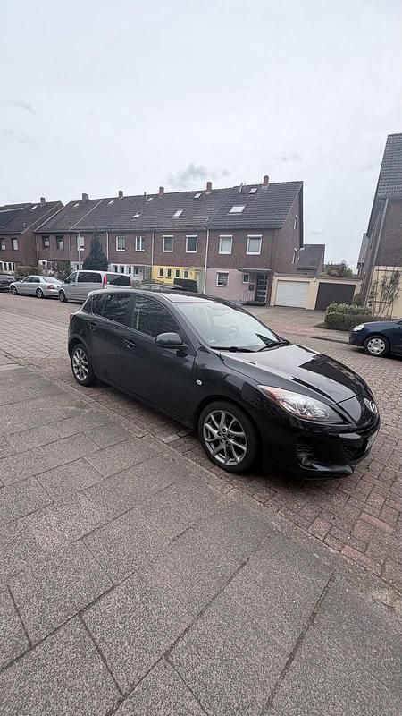 Gebraucht Mazda 3 116 PS (85 kW) 2013 Schwarz Limousine