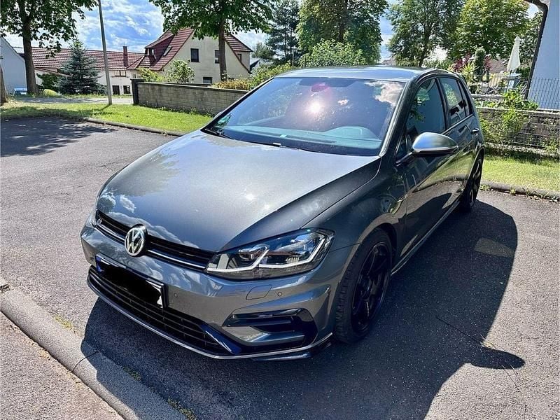 Gebraucht VW Golf VII R 310 PS (228 kW) 2017 Grau Limousine