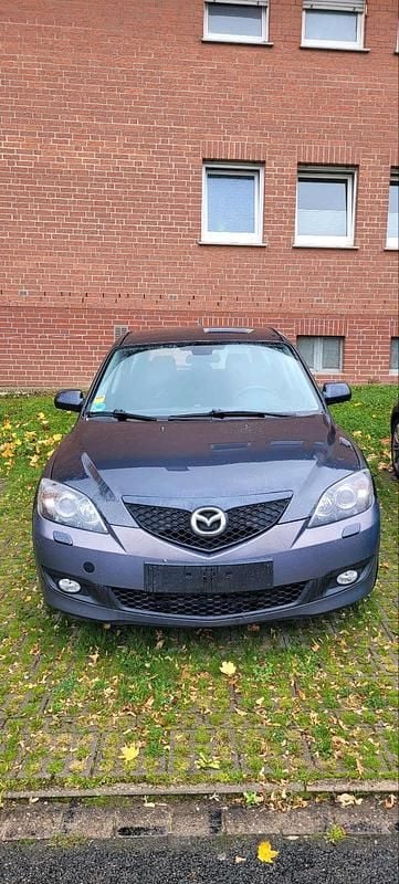 Grau Gebraucht 2006 Mazda 3 Kleinwagen | 1.400 € (Guter Preis) - Bild 1/4