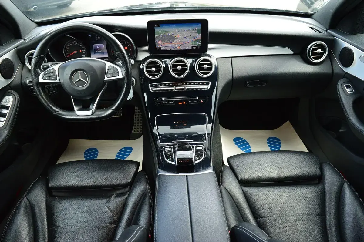 Gebraucht Mercedes C200 Business 184 PS (135 kW) 2016 Schwarz  unilack Kombi