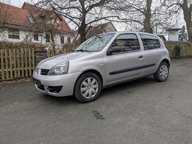 Gebraucht Renault Clio II Campus 75 PS (55 kW) 2009 Kleinwagen