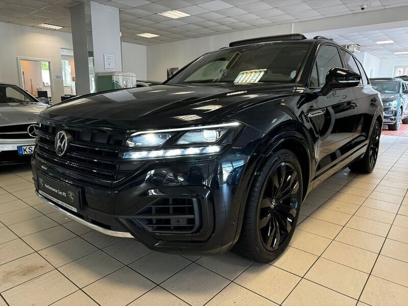 Deep black perleffekt Gebraucht 2020 VW Touareg R-line SUV | 54.100 € (Teuer) - Bild 1/4