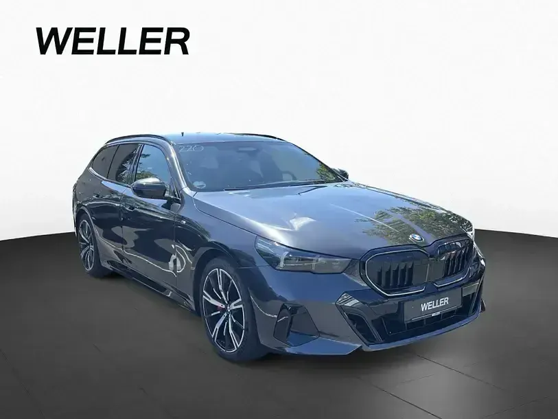 Gebraucht BMW 540 Performance 286 PS (210 kW) 2024 Grau Kombi
