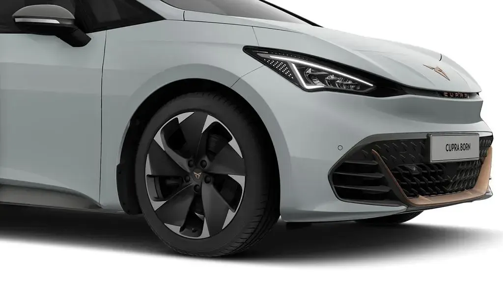 Używany Cupra Born e-Boost 169 kW (231 KM) 2025 Biały Hatchback